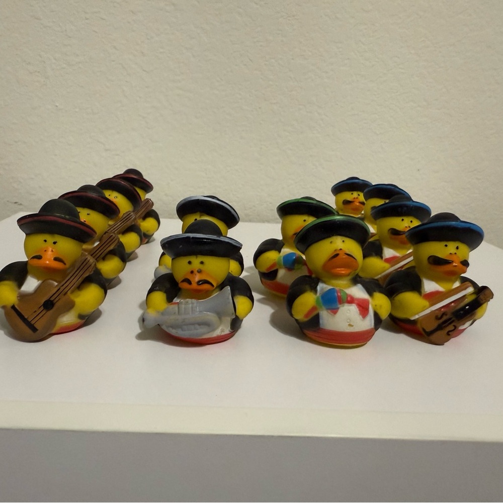 4pc Musical Mariachi Band Rubber Ducks - Jeep Ducking